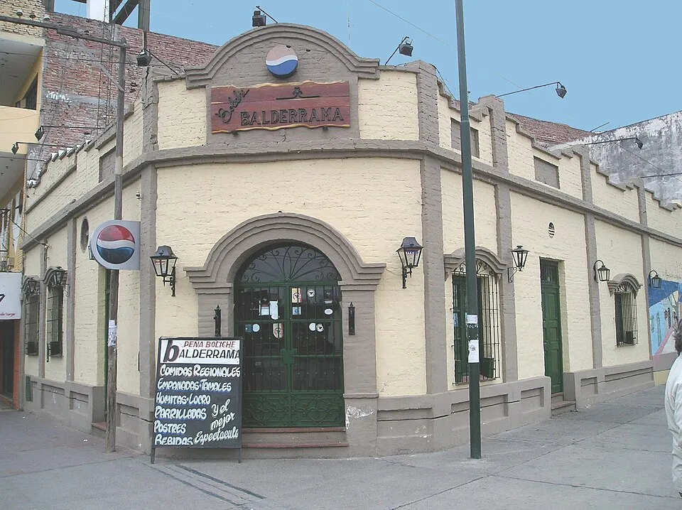 The Boliche Balderrama corner facade