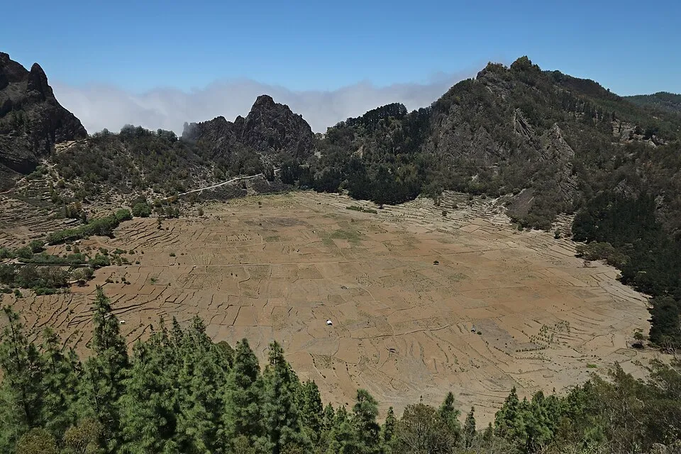 Cova–Paúl ridge hike