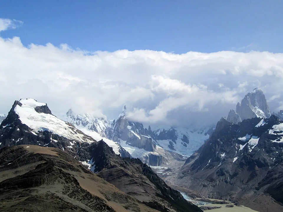 Fitz Roy and Cerro Torre from the Pliegue Tumbado trail