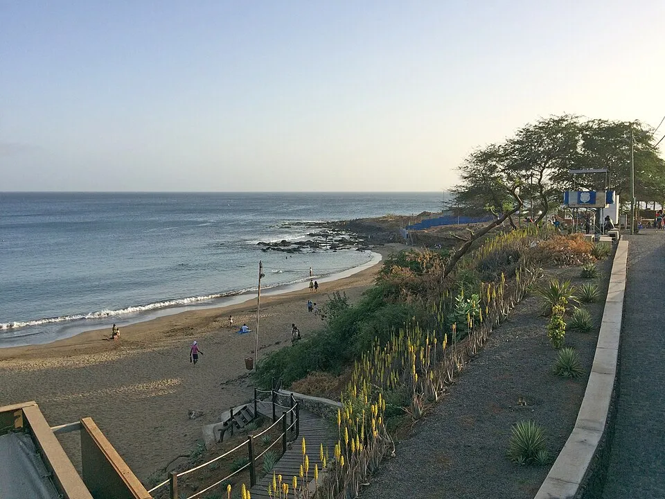 Quebra Canela beach below its cliffs